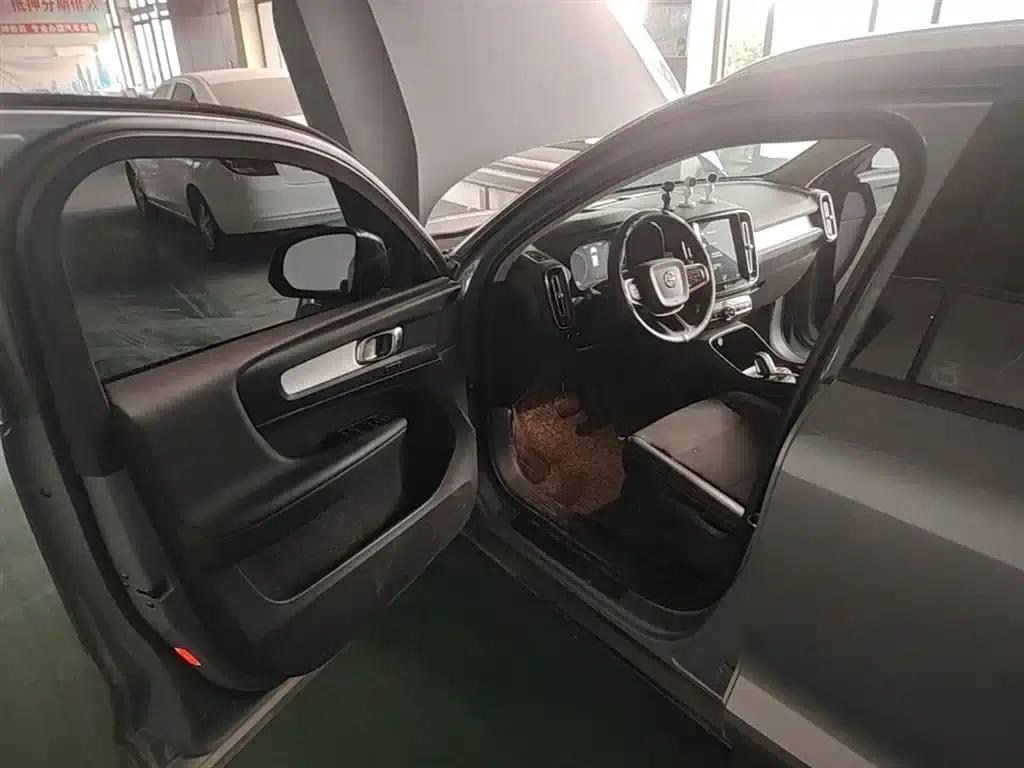 Volvo XC40 2020 T3 Smart Fashion Edition — миниатюра 16