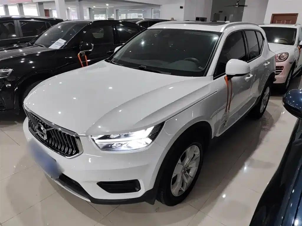 Volvo XC40 2020 T3 Smart Fashion Edition — миниатюра 1