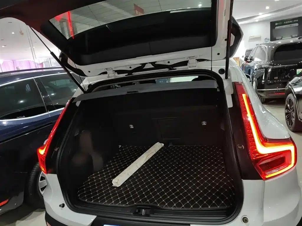Volvo XC40 2020 T3 Smart Fashion Edition — миниатюра 19