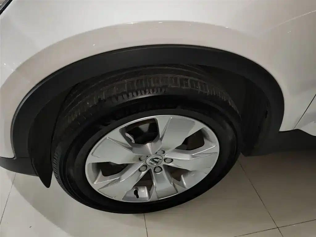 Volvo XC40 2020 T3 Smart Fashion Edition — миниатюра 23