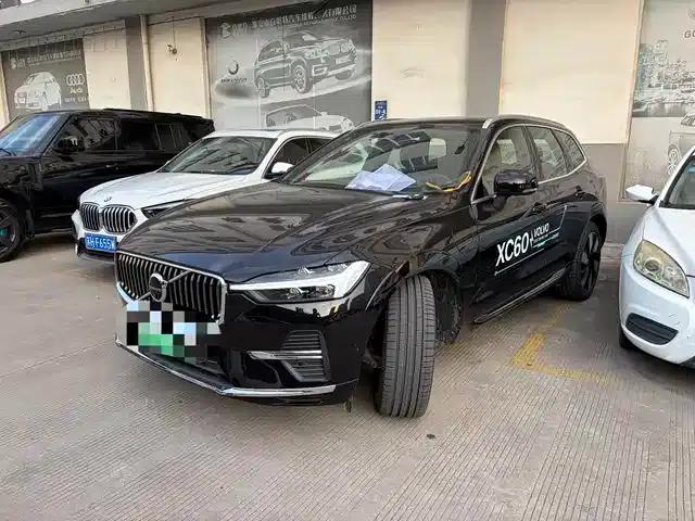 2025 Volvo XC60 Plug-in Hybrid, Long Range AWD Inscription Luxury Edition