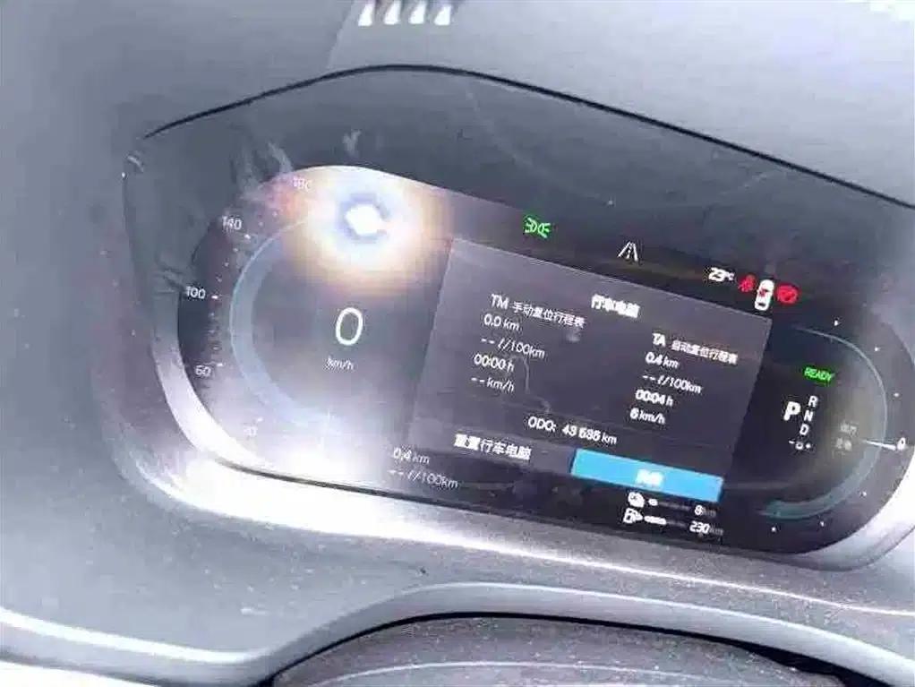 2022 Volvo XC60 Plug-in Hybrid T8 Plug-in Hybrid Long Range AWD Inscription Luxury Edition — миниатюра 8