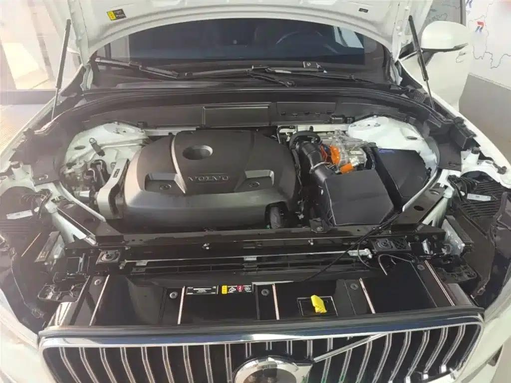2024 Volvo XC60 Plug-in Hybrid T8 Plug-in Hybrid Long Range AWD Inscription Luxury Edition — миниатюра 20