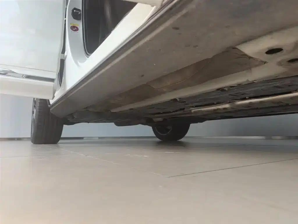 2024 Volvo XC60 Plug-in Hybrid T8 Plug-in Hybrid Long Range AWD Inscription Luxury Edition — миниатюра 21