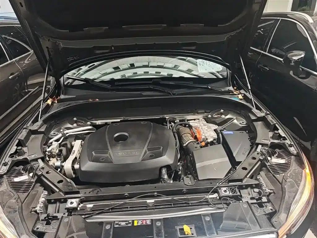 2022 Volvo XC60 Plug-in Hybrid T8 Plug-in Hybrid Long Range AWD Inscription Luxury Edition — миниатюра 20