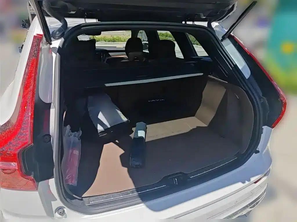 2024 Volvo XC60 Plug-in Hybrid T8 Plug-in Hybrid Long Range AWD Inscription Luxury Edition — миниатюра 16