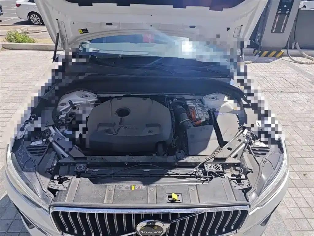 2024 Volvo XC60 Plug-in Hybrid T8 Plug-in Hybrid Long Range AWD Inscription Luxury Edition — миниатюра 17