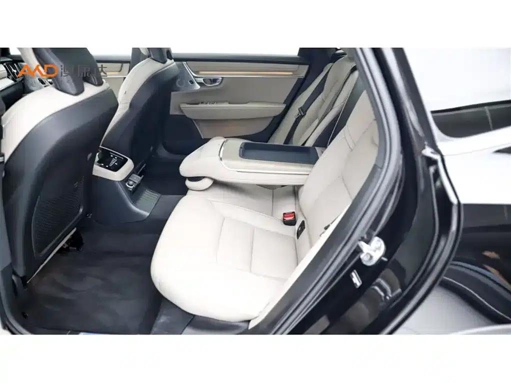 2026 Volvo S90 Plug-in Hybrid, All-Wheel Drive, Long Range, Inscription Luxury Edition — миниатюра 7