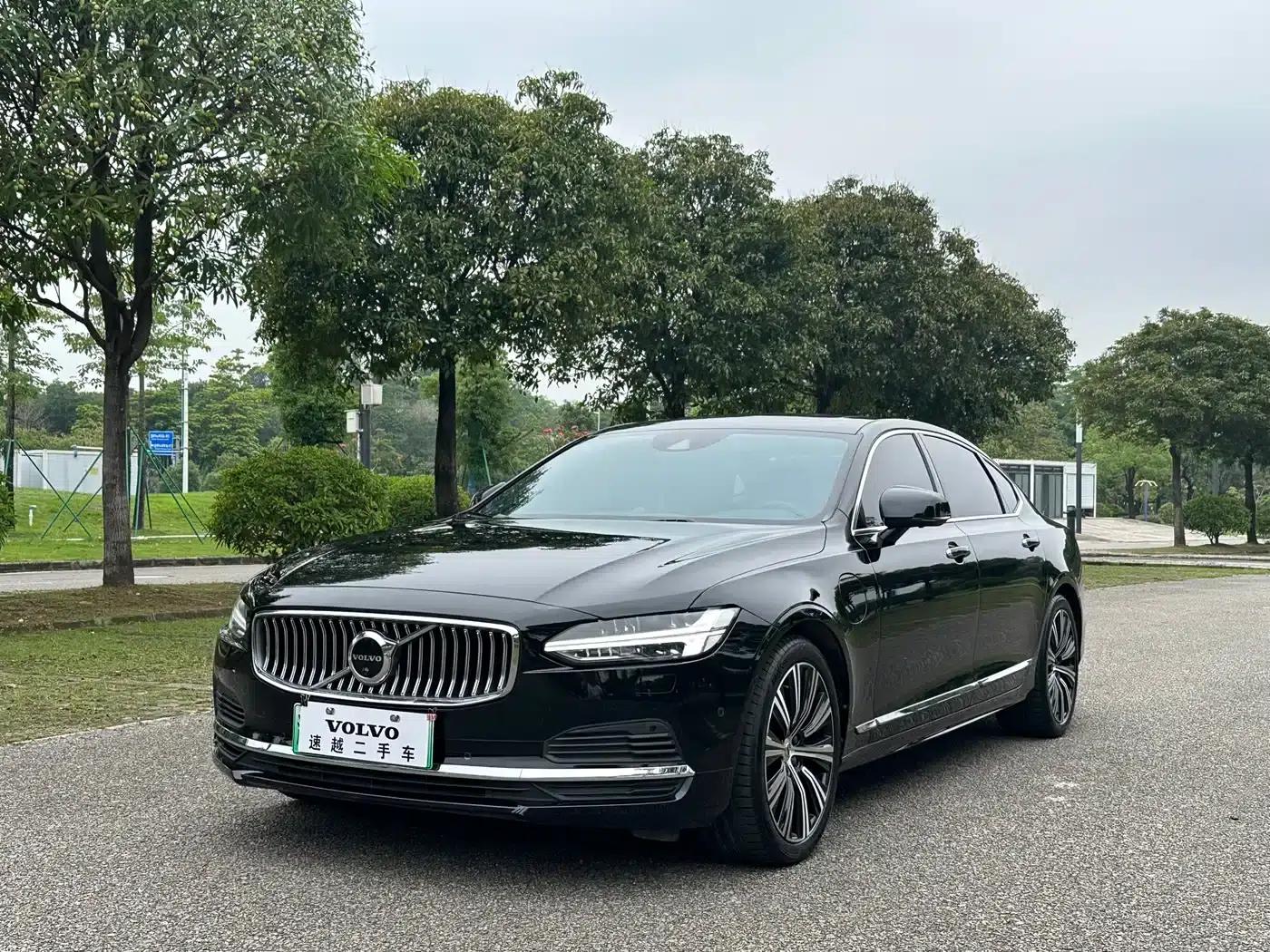 2021 Volvo S90 Plug-in Hybrid T8 E-Drive Hybrid, Inscription Luxury Edition — миниатюра 1
