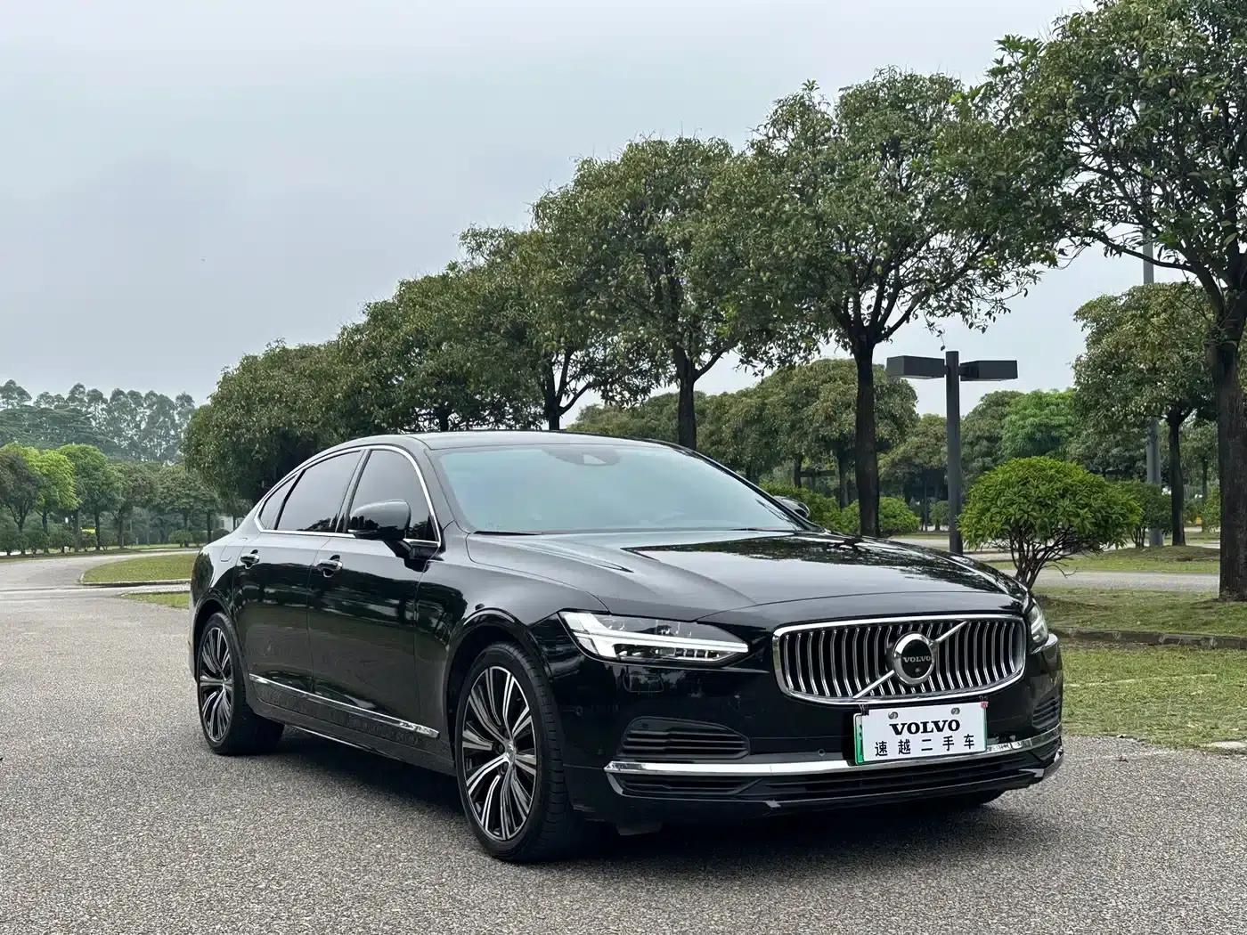 2021 Volvo S90 Plug-in Hybrid T8 E-Drive Hybrid, Inscription Luxury Edition — миниатюра 3