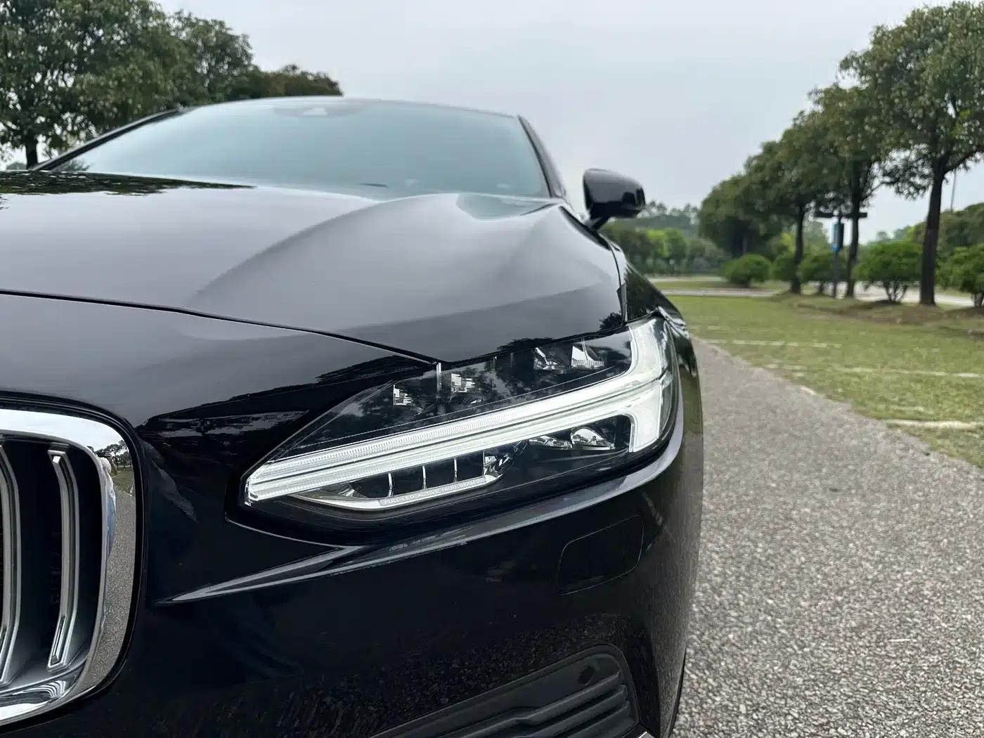 2021 Volvo S90 Plug-in Hybrid T8 E-Drive Hybrid, Inscription Luxury Edition — миниатюра 5