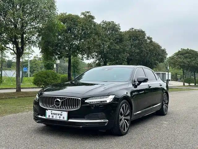 2021 Volvo S90 Plug-in Hybrid T8 E-Drive Hybrid, Inscription Luxury Edition