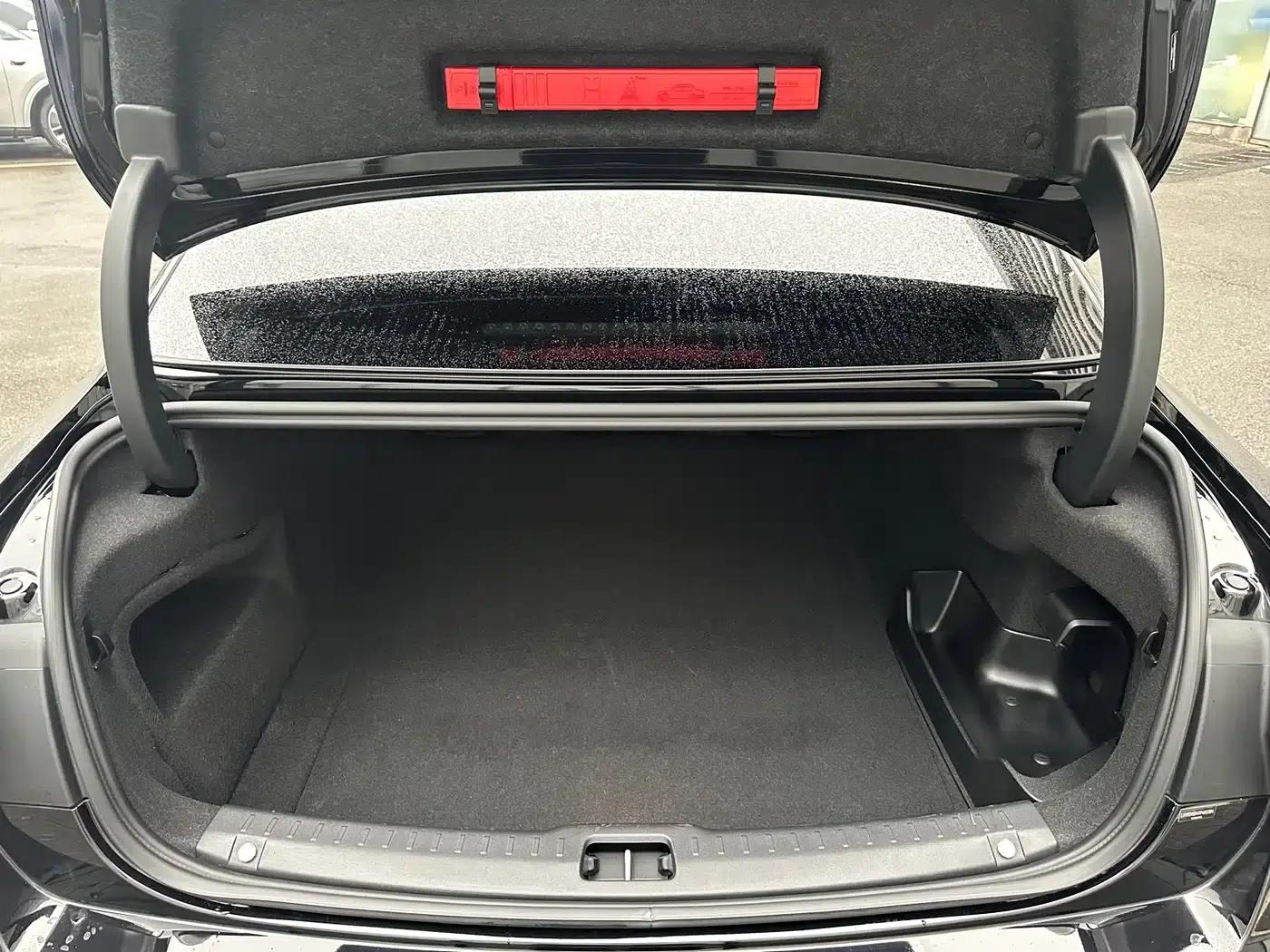 2026 Volvo S90 Plug-in Hybrid, All-Wheel Drive, Long Range, Inscription Luxury Edition — миниатюра 19
