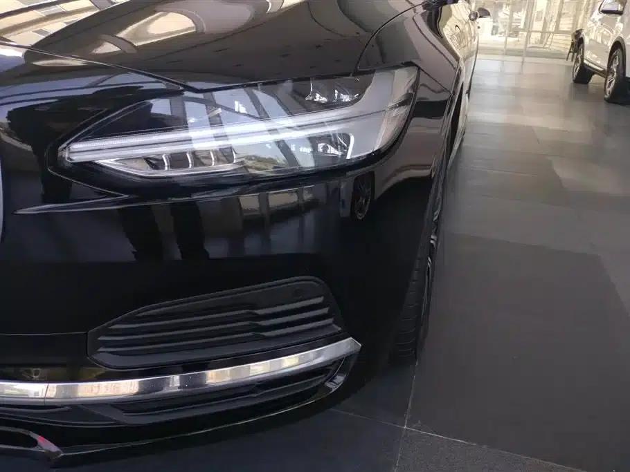 2021 Volvo S90 Plug-in Hybrid T8 E-Drive Hybrid, Inscription Luxury Edition — миниатюра 5