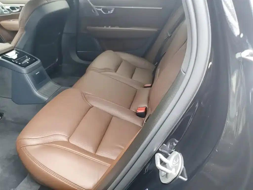 2024 Volvo S90 Plug-in Hybrid, All-Wheel Drive, Long Range, Inscription Luxury Edition — миниатюра 17