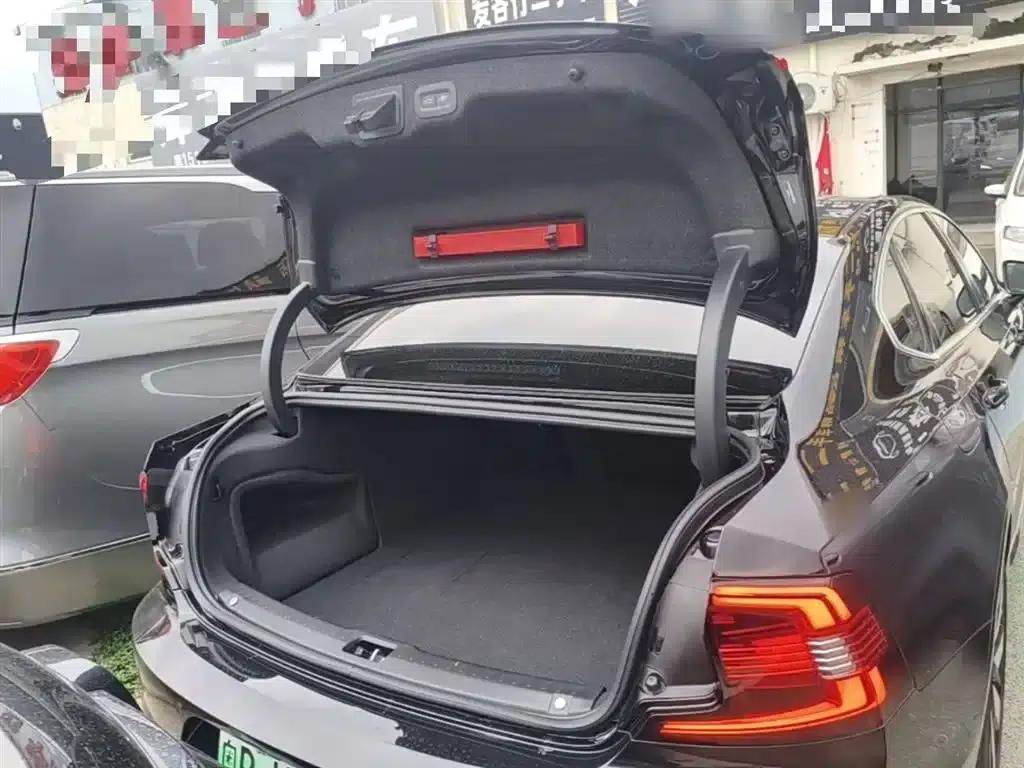 2024 Volvo S90 Plug-in Hybrid, All-Wheel Drive, Long Range, Inscription Luxury Edition — миниатюра 19