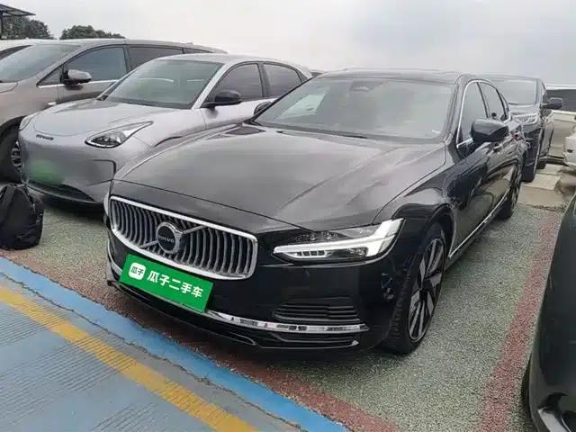 2024 Volvo S90 Plug-in Hybrid, All-Wheel Drive, Long Range, Inscription Luxury Edition
