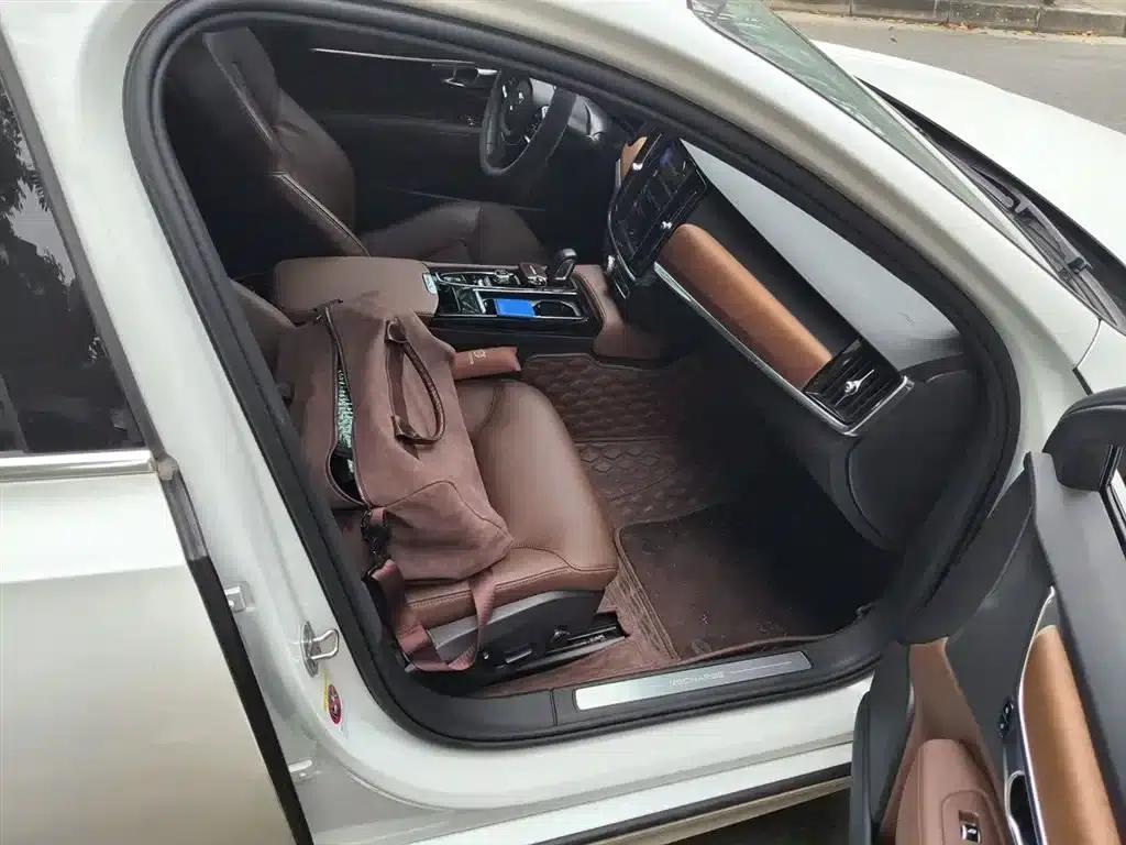 2021 Volvo S90 Plug-in Hybrid T8 E-Drive Hybrid Smart Luxury Edition — миниатюра 22