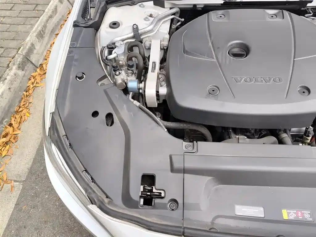2021 Volvo S90 Plug-in Hybrid T8 E-Drive Hybrid Smart Luxury Edition — миниатюра 23