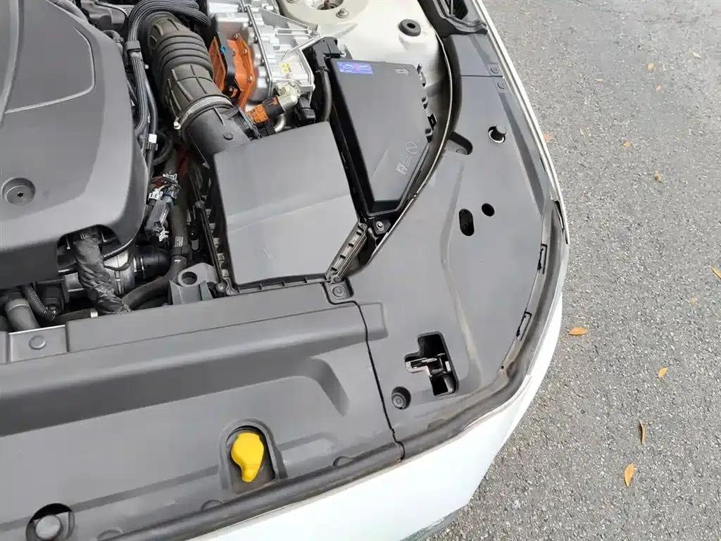 2021 Volvo S90 Plug-in Hybrid T8 E-Drive Hybrid Smart Luxury Edition — миниатюра 24