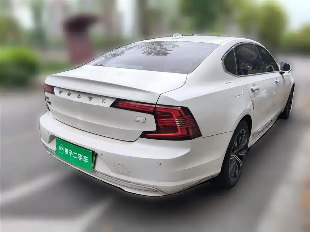 2021 Volvo S90 Plug-in Hybrid T8 E-Drive Hybrid Smart Luxury Edition — миниатюра 5