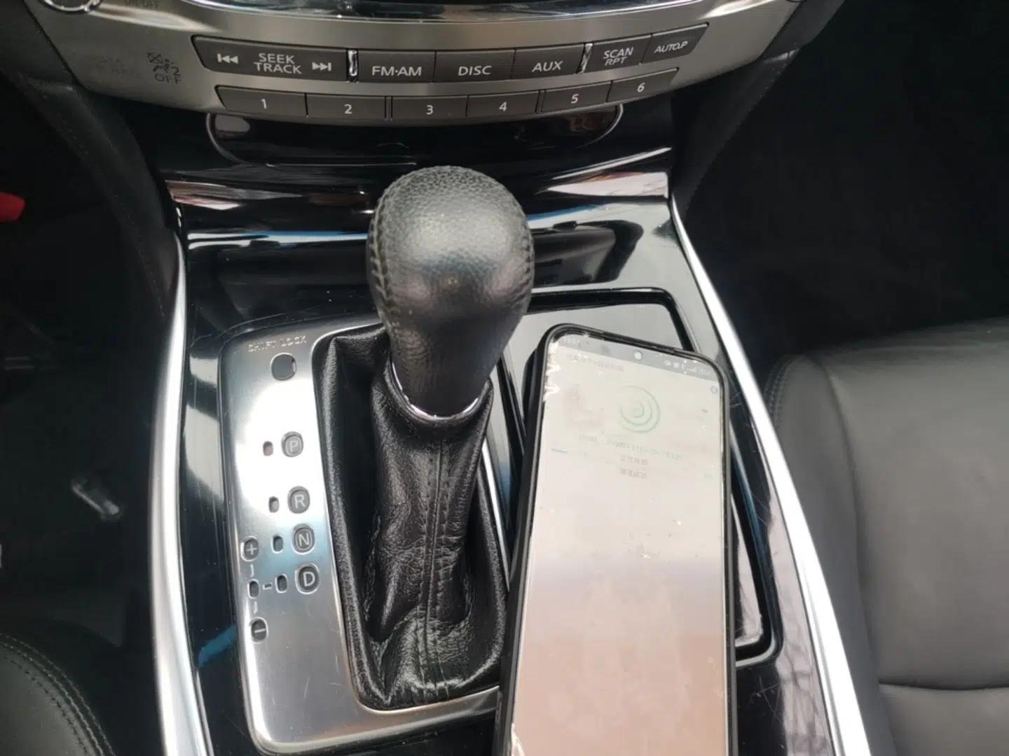 Infiniti Q70 2015 Q70L 2.5L Elite Edition — миниатюра 17