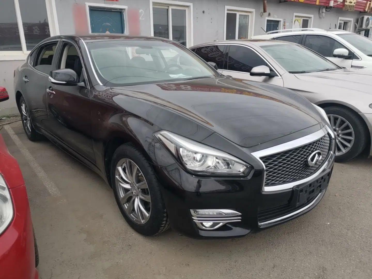 Infiniti Q70 2015 Q70L 2.5L Elite Edition — миниатюра 3