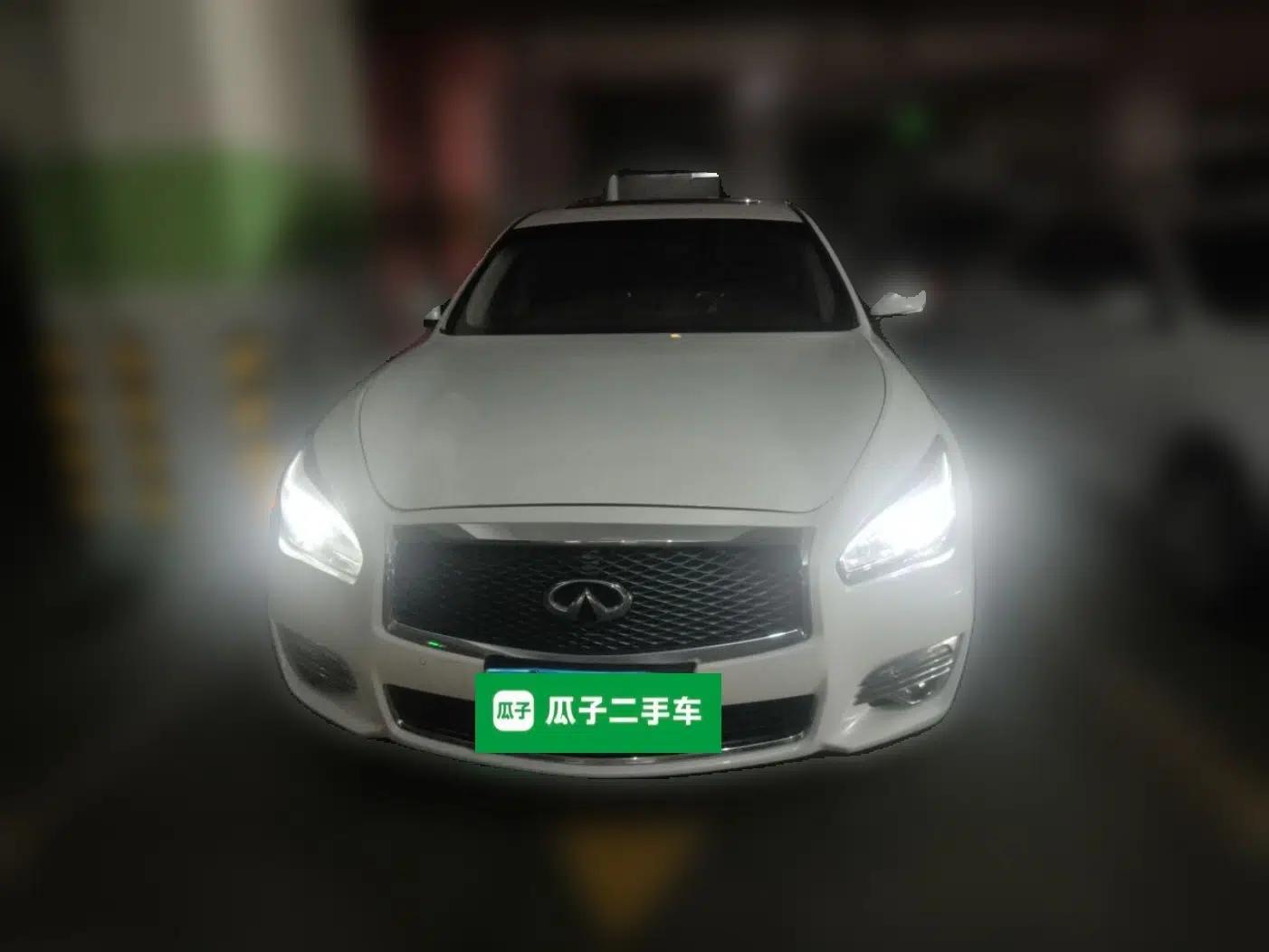 Infiniti Q70 2015 Q70L 2.5L Elite Edition — миниатюра 2