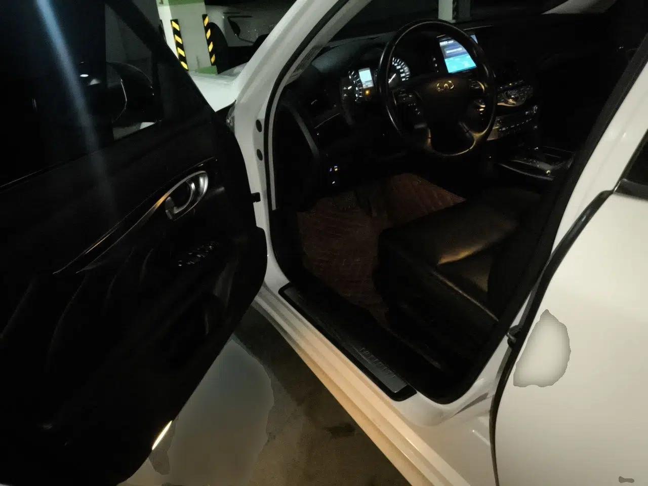 Infiniti Q70 2015 Q70L 2.5L Elite Edition — миниатюра 17