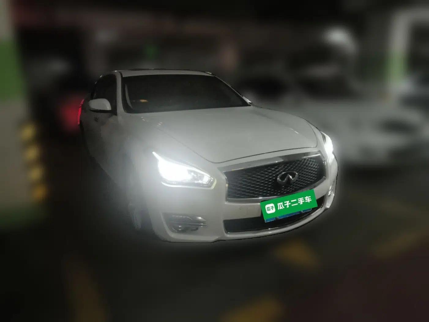 Infiniti Q70 2015 Q70L 2.5L Elite Edition — миниатюра 3