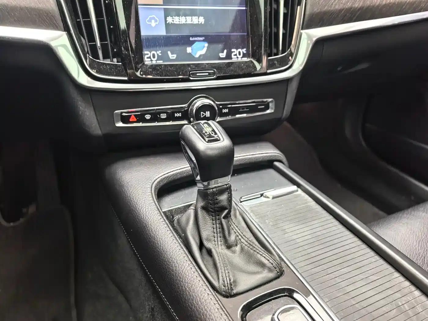 2019 Volvo V90 Cross Country T5 AWD Smart Edition (China V Emission Standard) — миниатюра 13