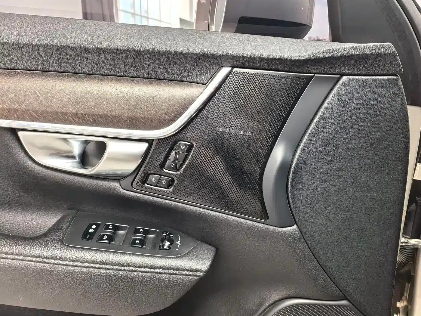 2019 Volvo V90 Cross Country T5 AWD Smart Edition (China V Emission Standard) — миниатюра 9
