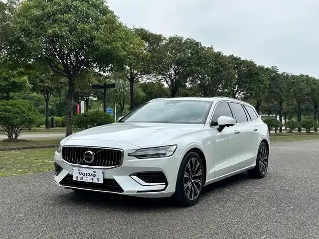 Volvo V60 2023 B5 Smart Luxury Enjoyment Edition