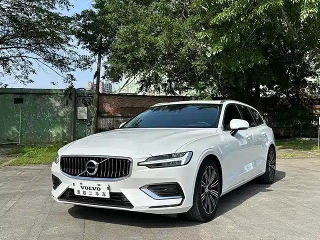 2020 Volvo V60 T5 Inscription Luxury Edition
