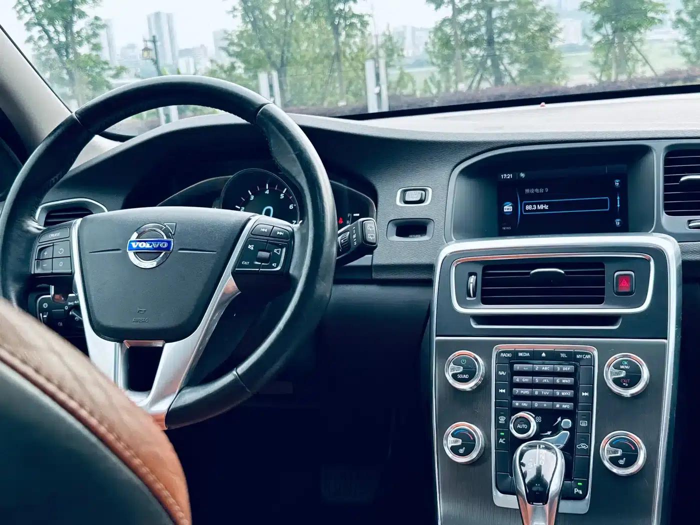 2014 Volvo V60 T5 Smart Edition — миниатюра 9