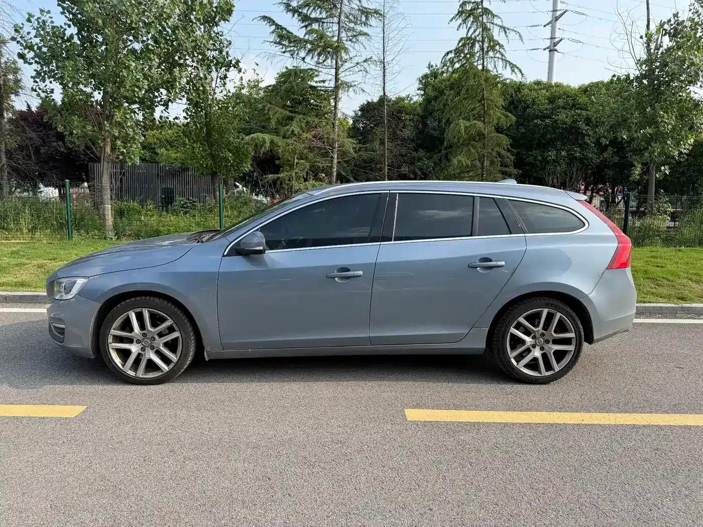 2017 Volvo V60 T5 Smart Edition (China V Emission Standard) — миниатюра 10