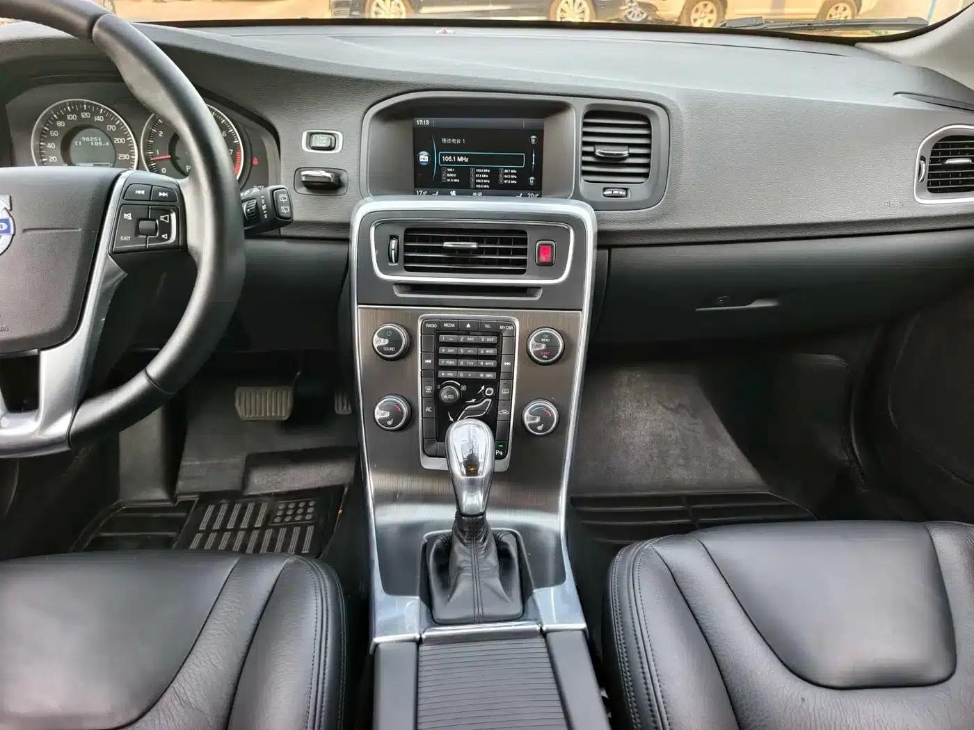 2013 Volvo V60 T5 Smart Edition — миниатюра 14