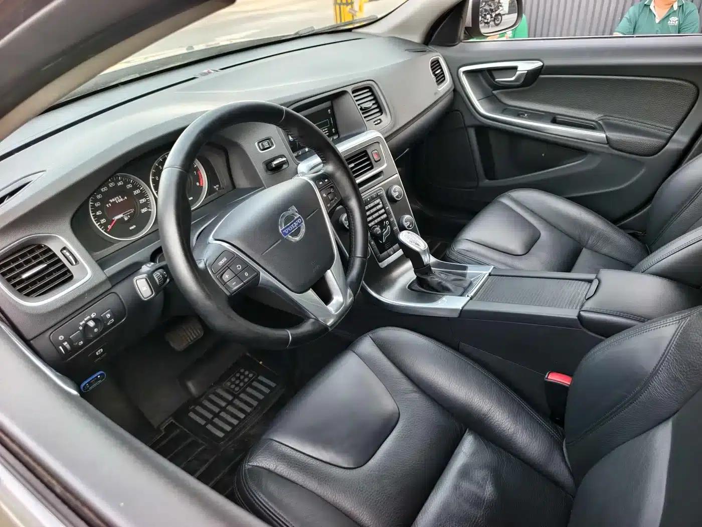 2013 Volvo V60 T5 Smart Edition — миниатюра 17