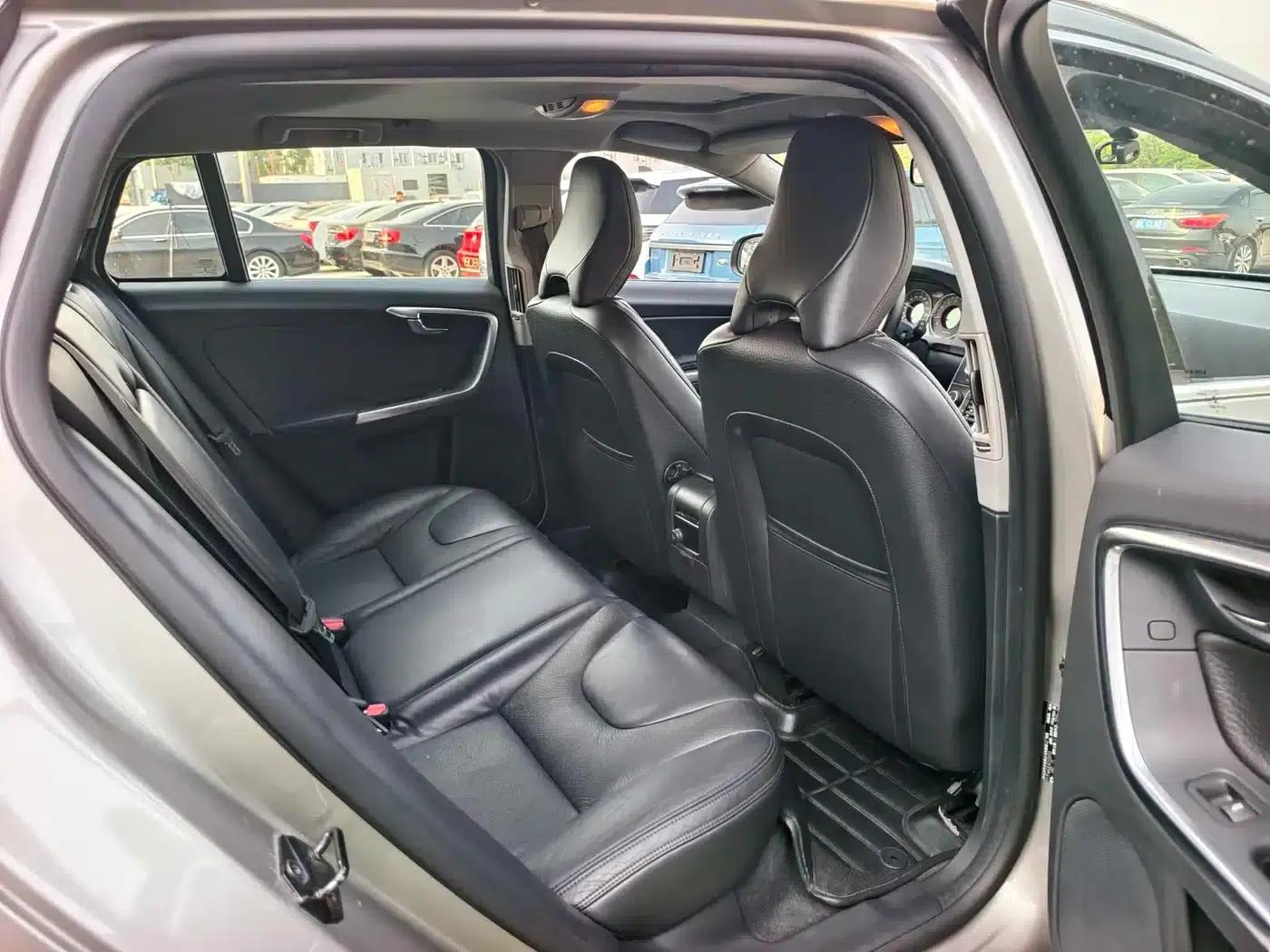 2013 Volvo V60 T5 Smart Edition — миниатюра 19