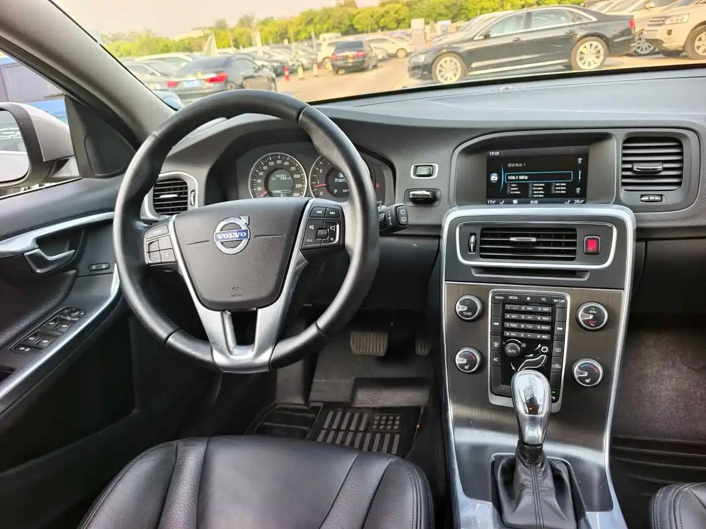 2013 Volvo V60 T5 Smart Edition — миниатюра 21