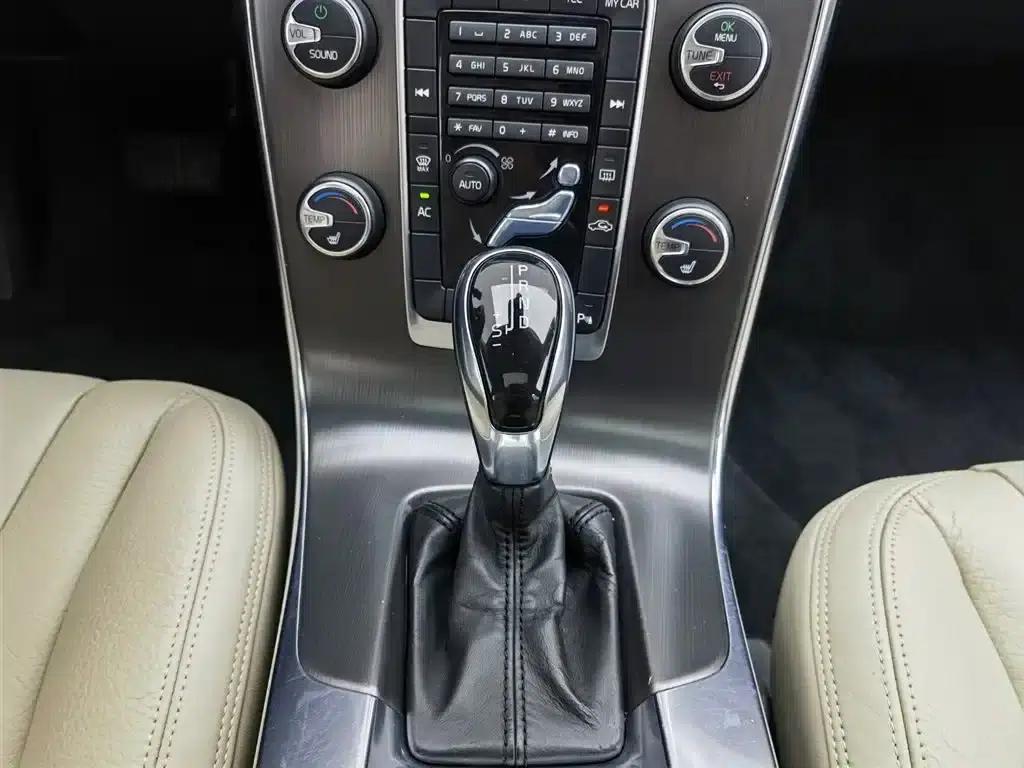 2014 Volvo V60 T5 Smart Edition — миниатюра 13