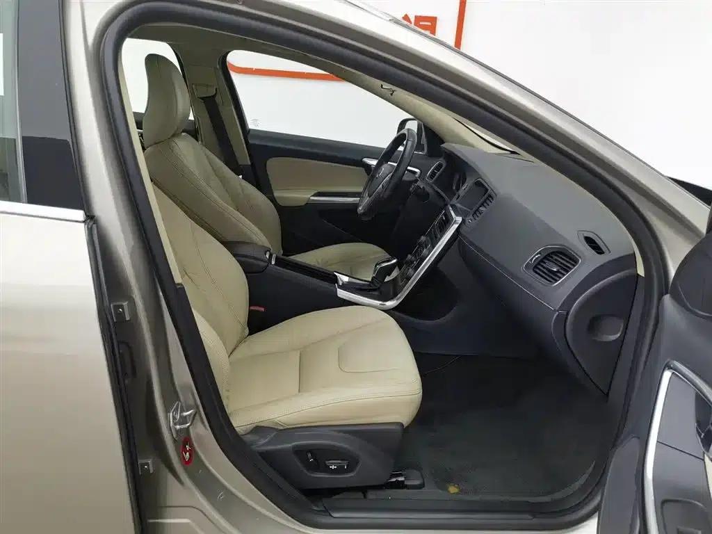 2014 Volvo V60 T5 Smart Edition — миниатюра 23