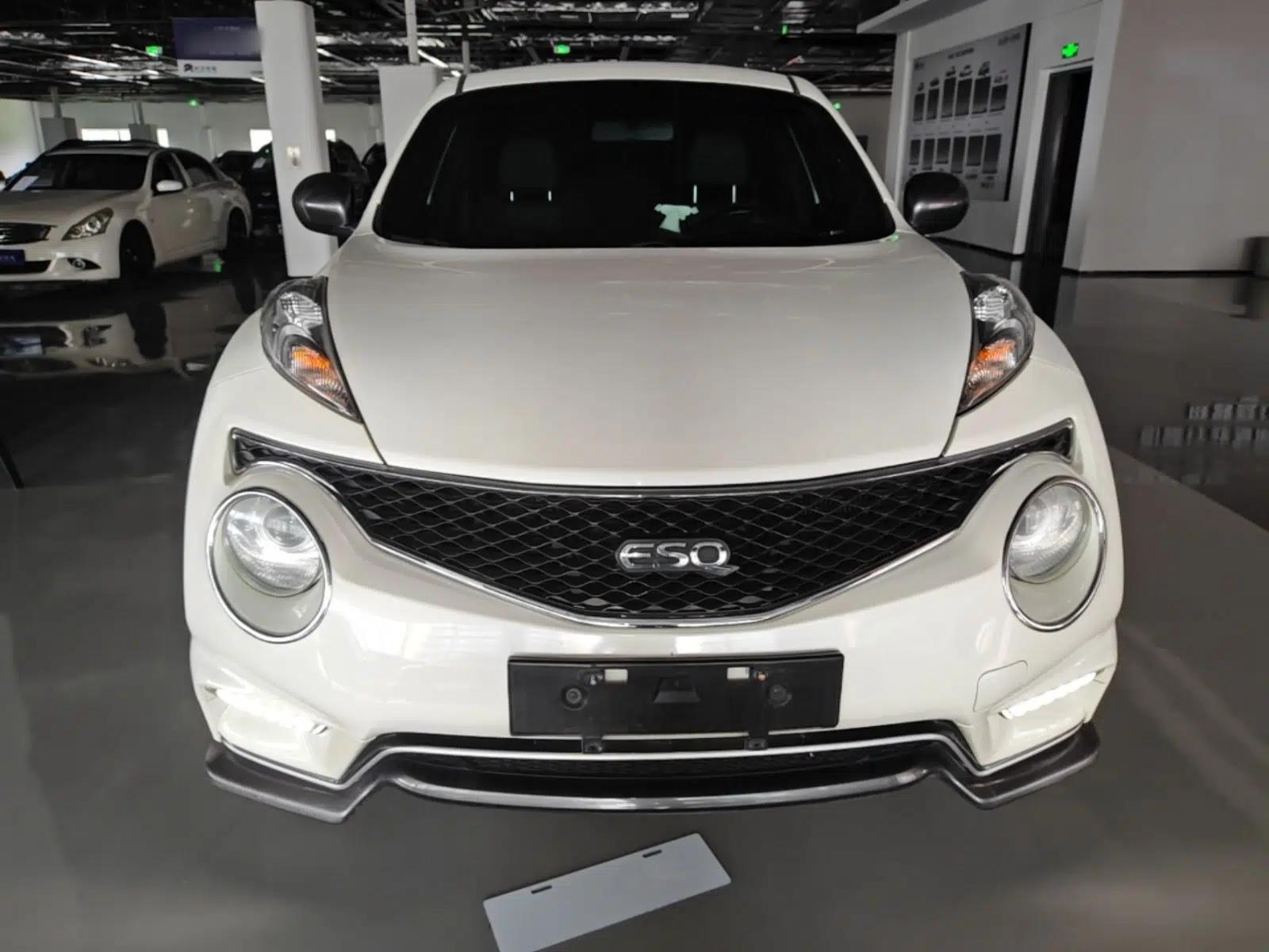 Infiniti ESQ 2014 1.6L Spontaneous Edition — миниатюра 2