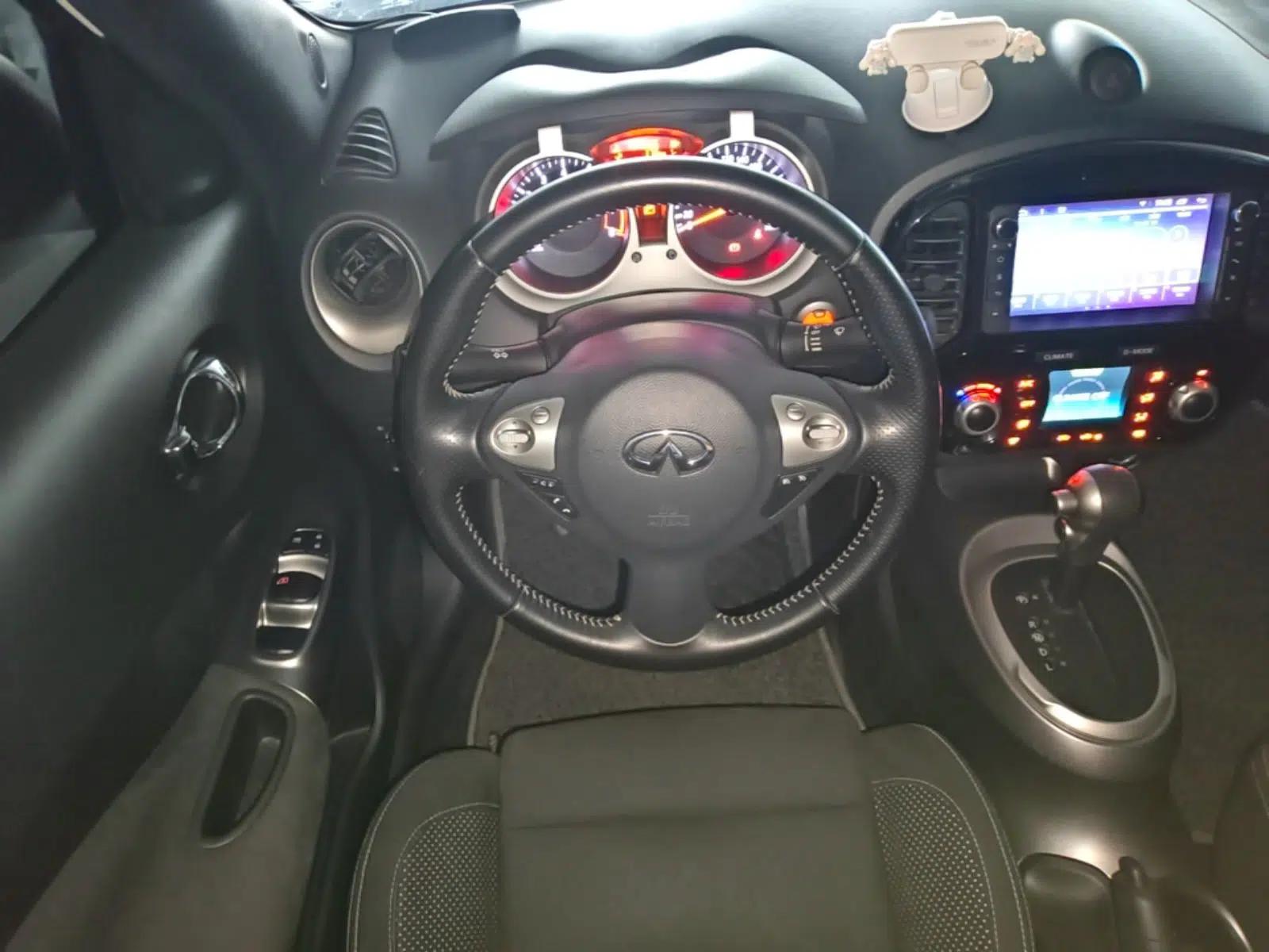 Infiniti ESQ 2014 1.6L Spontaneous Edition — миниатюра 14