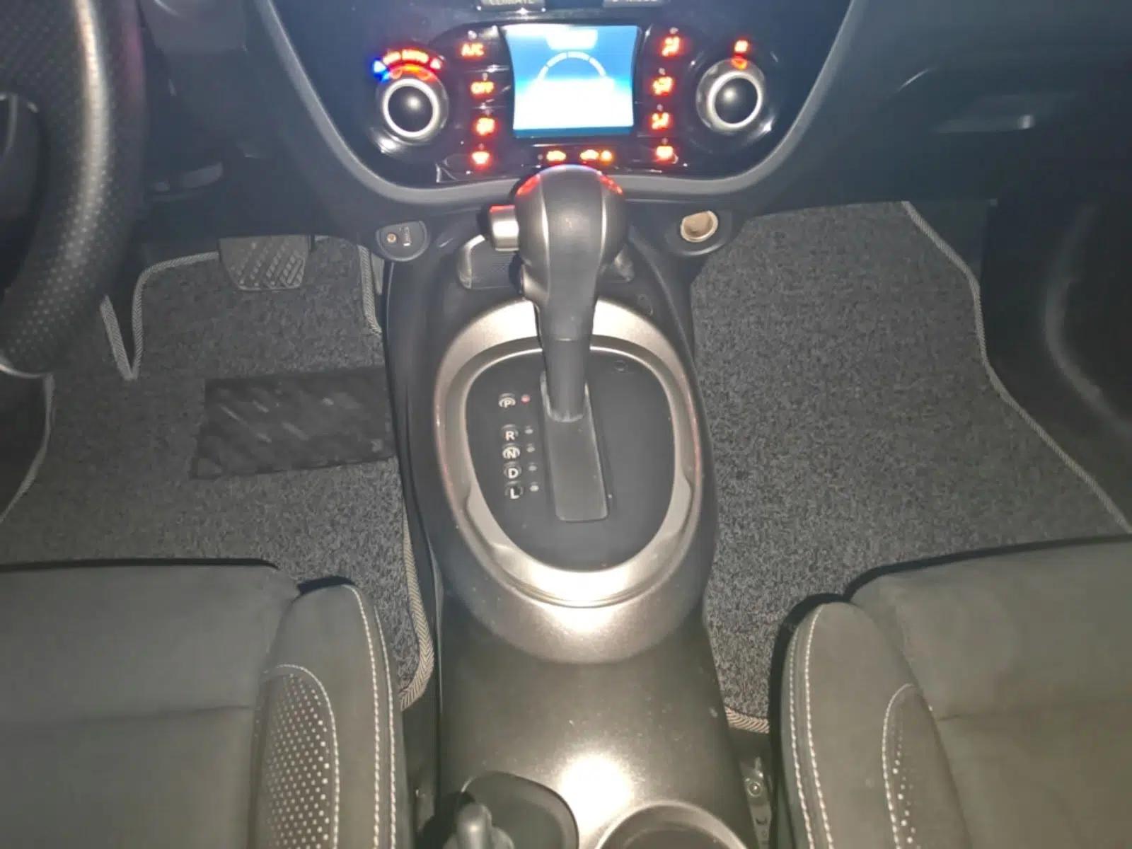 Infiniti ESQ 2014 1.6L Spontaneous Edition — миниатюра 17