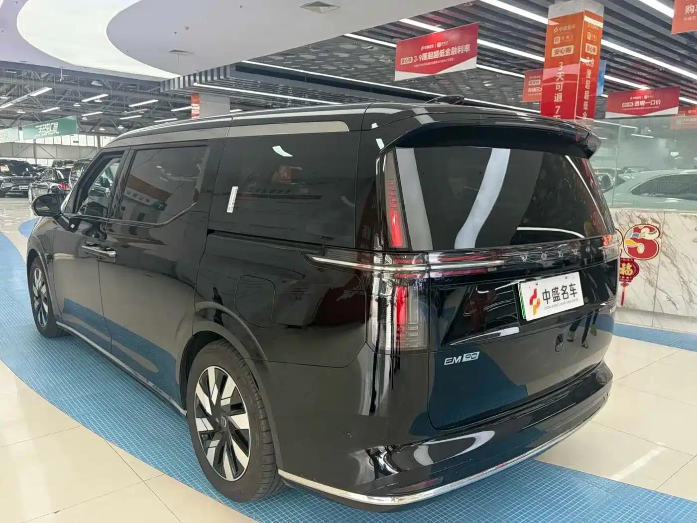 Volvo EM90 2025 Ultra 6-seater — миниатюра 15