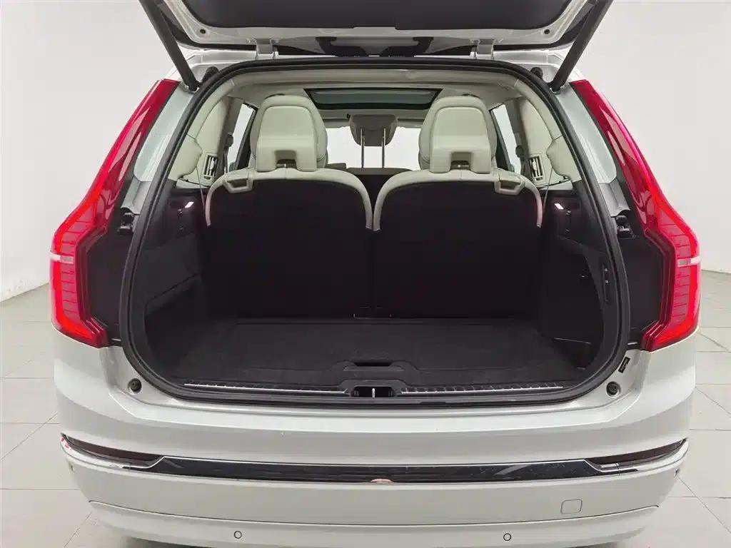2023 Volvo XC90 Plug-in Hybrid T8 Recharge Luxury 7-Seater — миниатюра 16