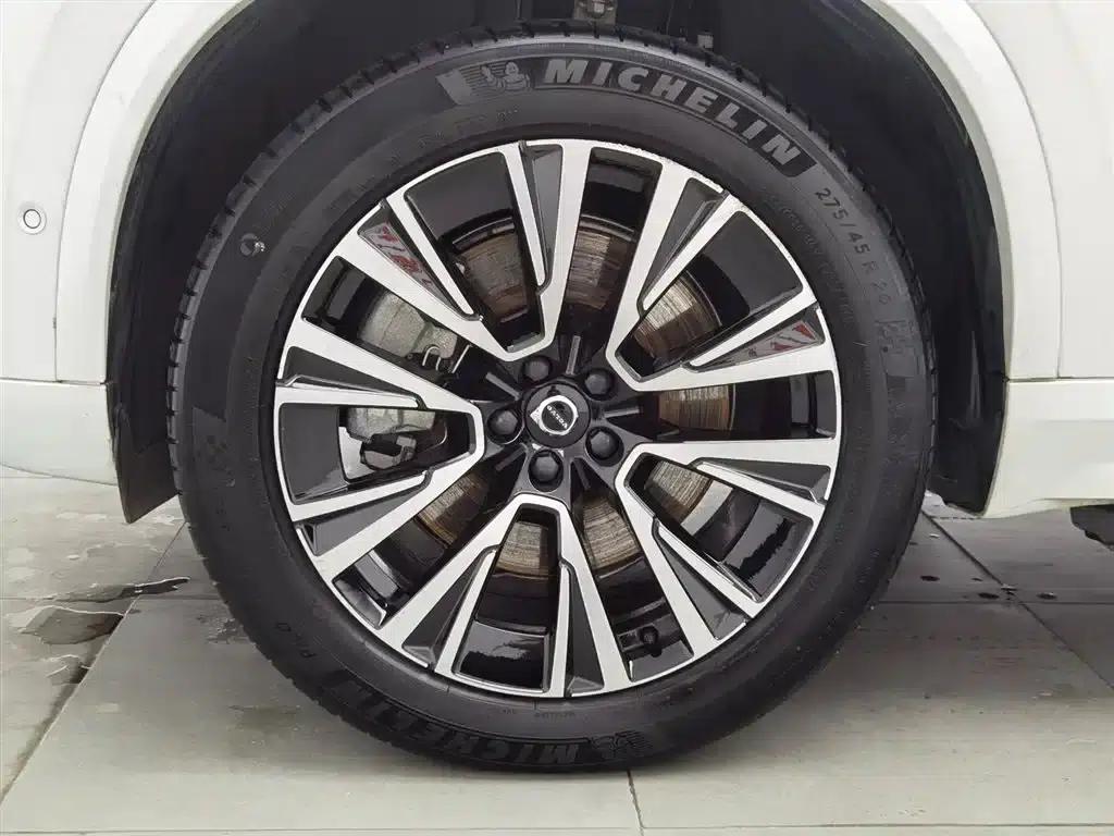 2023 Volvo XC90 Plug-in Hybrid T8 Recharge Luxury 7-Seater — миниатюра 17