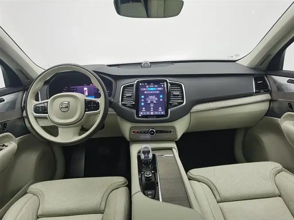 2023 Volvo XC90 Plug-in Hybrid T8 Recharge Luxury 7-Seater — миниатюра 5