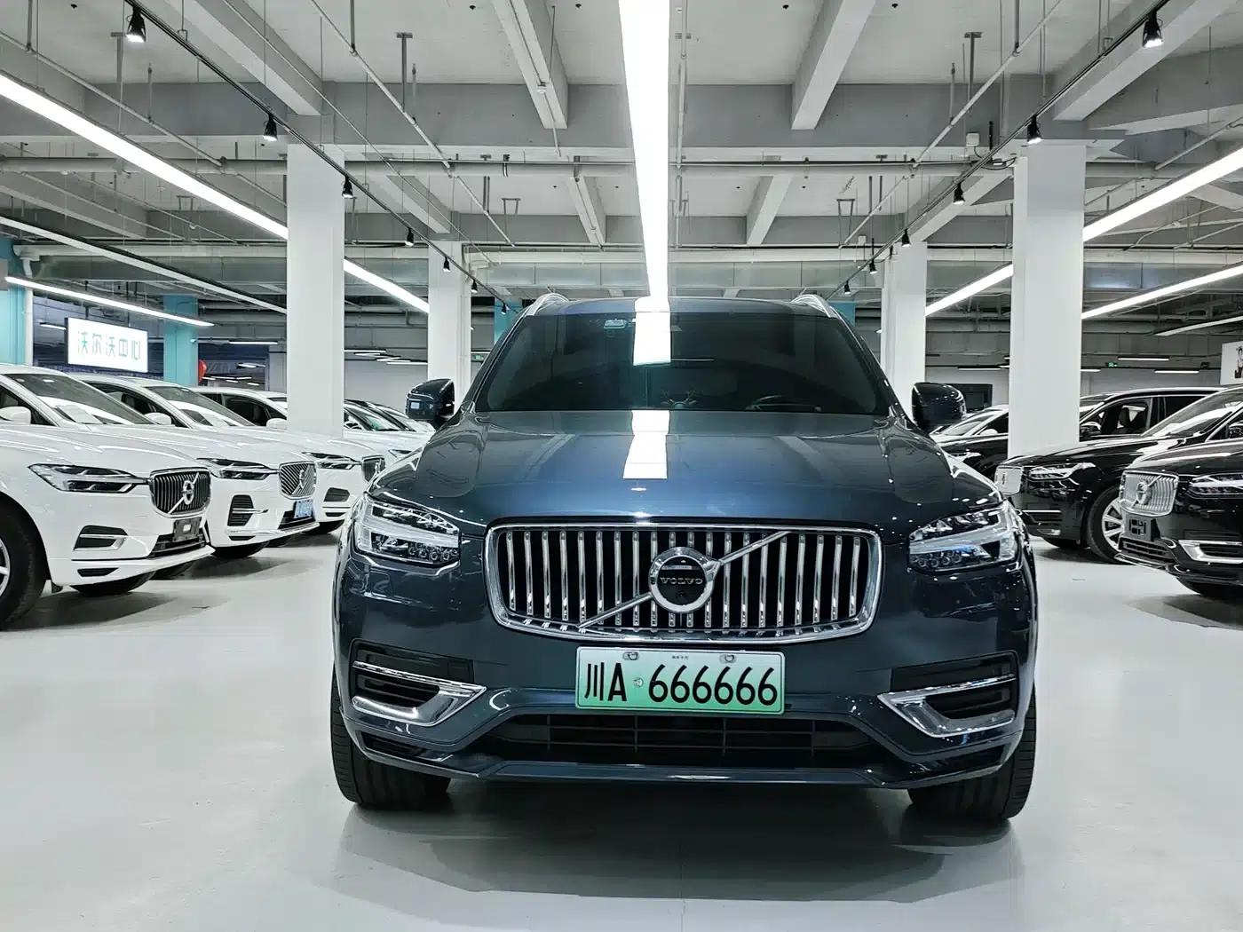 2021 Volvo XC90 Plug-in Hybrid E-Drive Hybrid T8 Inscription Luxury Edition (7-seater) — миниатюра 2